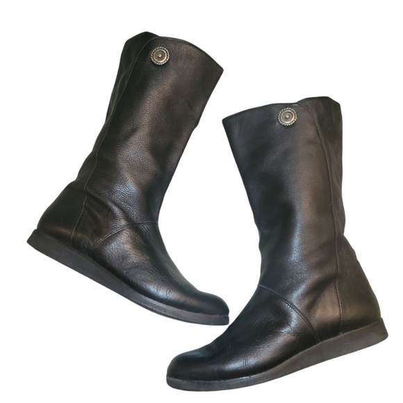 Banana Republic Shoes - Banana Republic Leather Boots Made in Italy size 8.5 Black